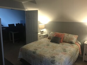 3 bedrooms, desk, iron/ironing board, travel cot