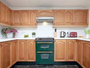 Réfrigérateur, micro-ondes, four, lave-vaisselle