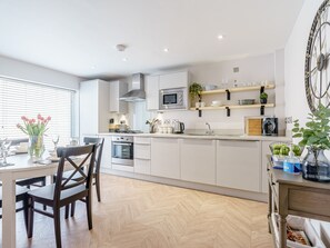 Dishwasher, highchair