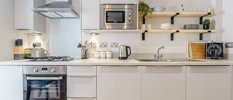 Dishwasher, high chair