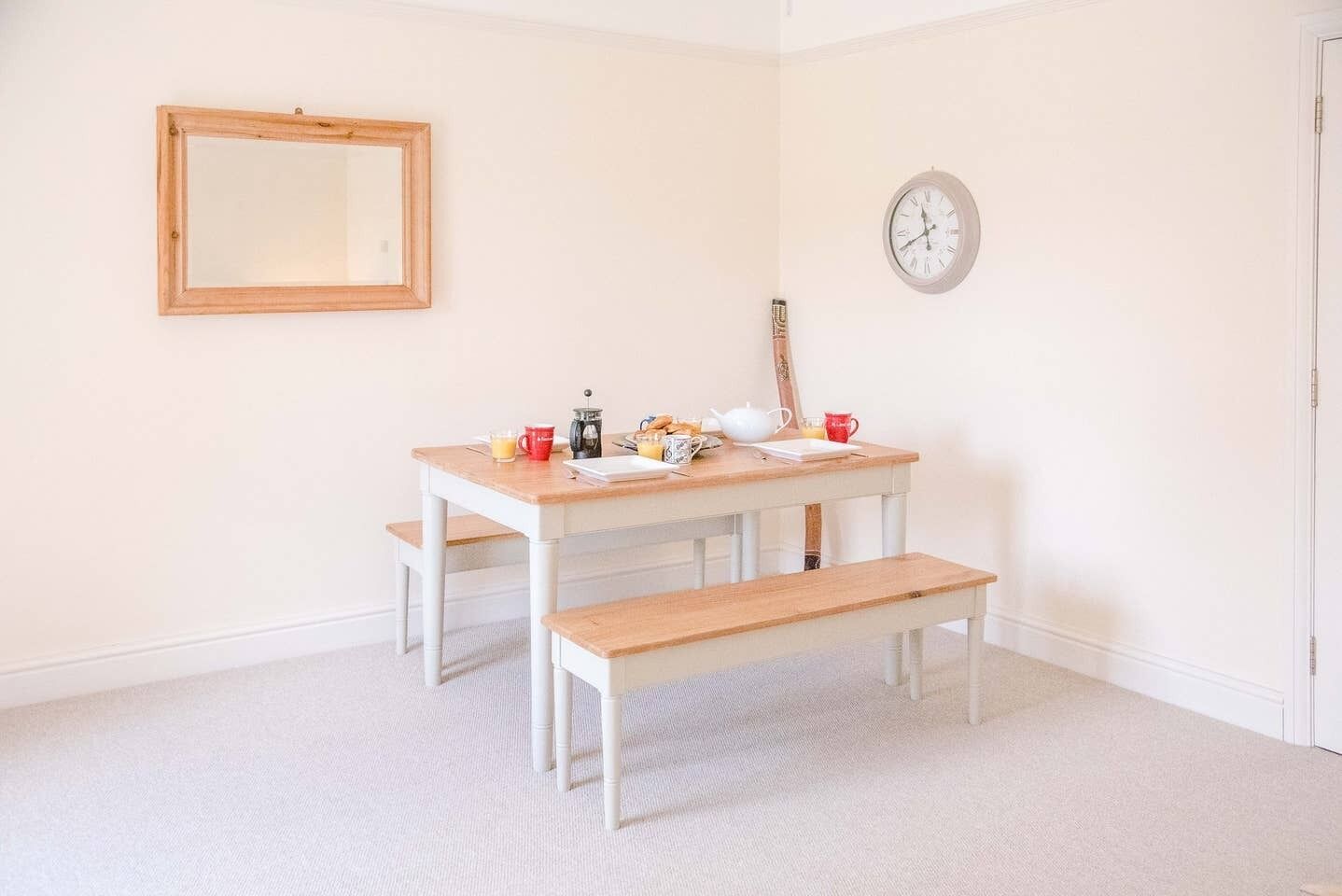 Apartment (2 Bedrooms) | Dining room