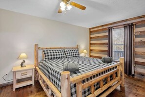 4 bedrooms, WiFi, bed sheets