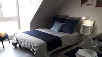 1 bedroom, iron/ironing board, free WiFi, bed sheets