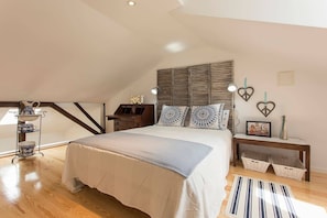 2 chambres, chambres insonorisées, fer et planche à repasser
