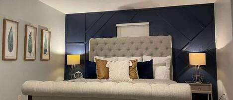 3 soverom, strykejern/-brett, wi-fi og sengetøy