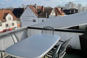 Outdoor dining - FeWo4 beautiful first floor apartment in downtown Lampertheim (Lampertheim)