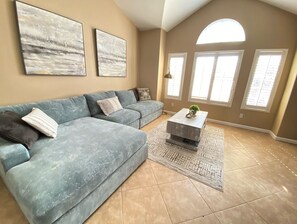 Televisión, chimenea