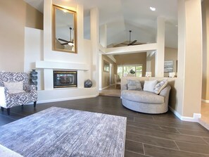 TV, fireplace