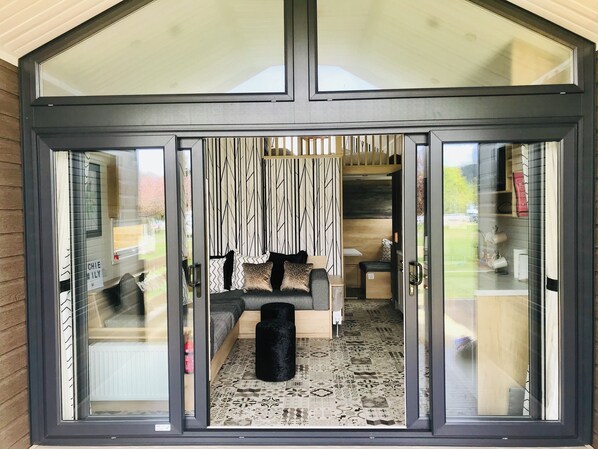 Cabin | Property grounds - Caledonian Lodges 10 Inverness (Inverness)