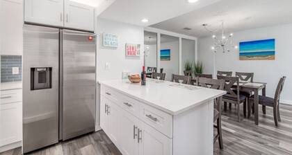 Close to everything in Jupiter! - 3Bed/3Bath - Ocean Walk Paradise by JupRent