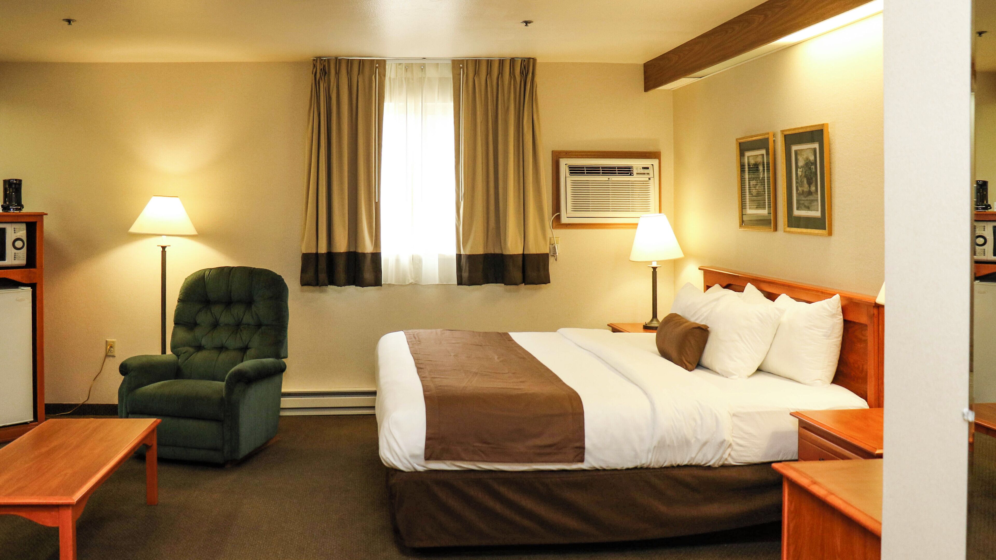 Escritorio, wifi gratis y ropa de cama 