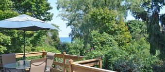 Garden by the Sea: Walk to Good Harbor Beach