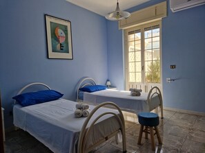 2 chambres, accès au Wi-Fi (inclus), literie fournie