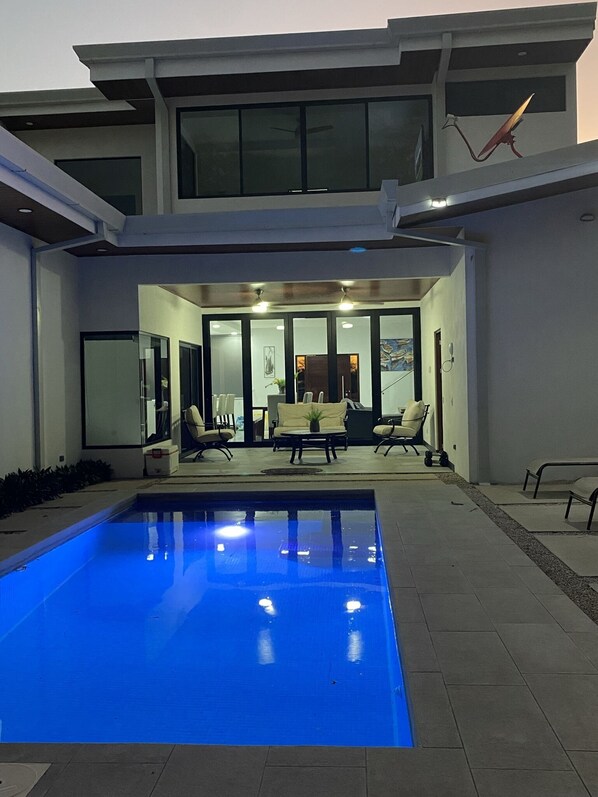 Indoor pool, outdoor pool