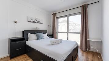 3 chambres, bureau, accĂšs Internet, draps fournis