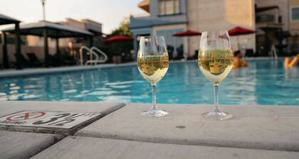 Gateway Hotel, Trademark Collection by Wyndham