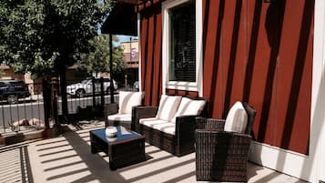 熨斗/熨衣板、免费 WiFi、床单