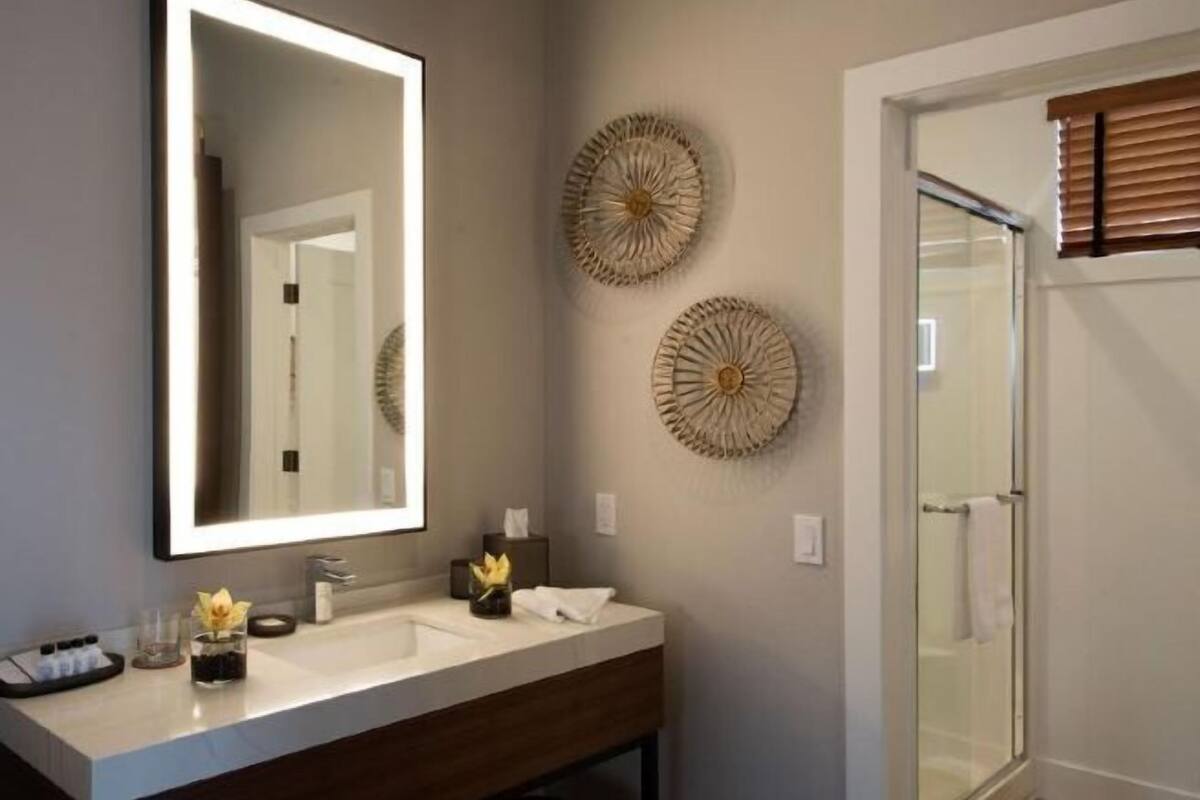 Badezimmer | Dusche, Regendusche, Handtücher