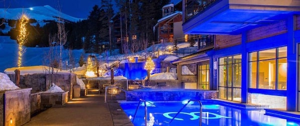 Indoor pool, outdoor pool