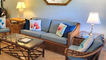 Smart TV, books, stereo