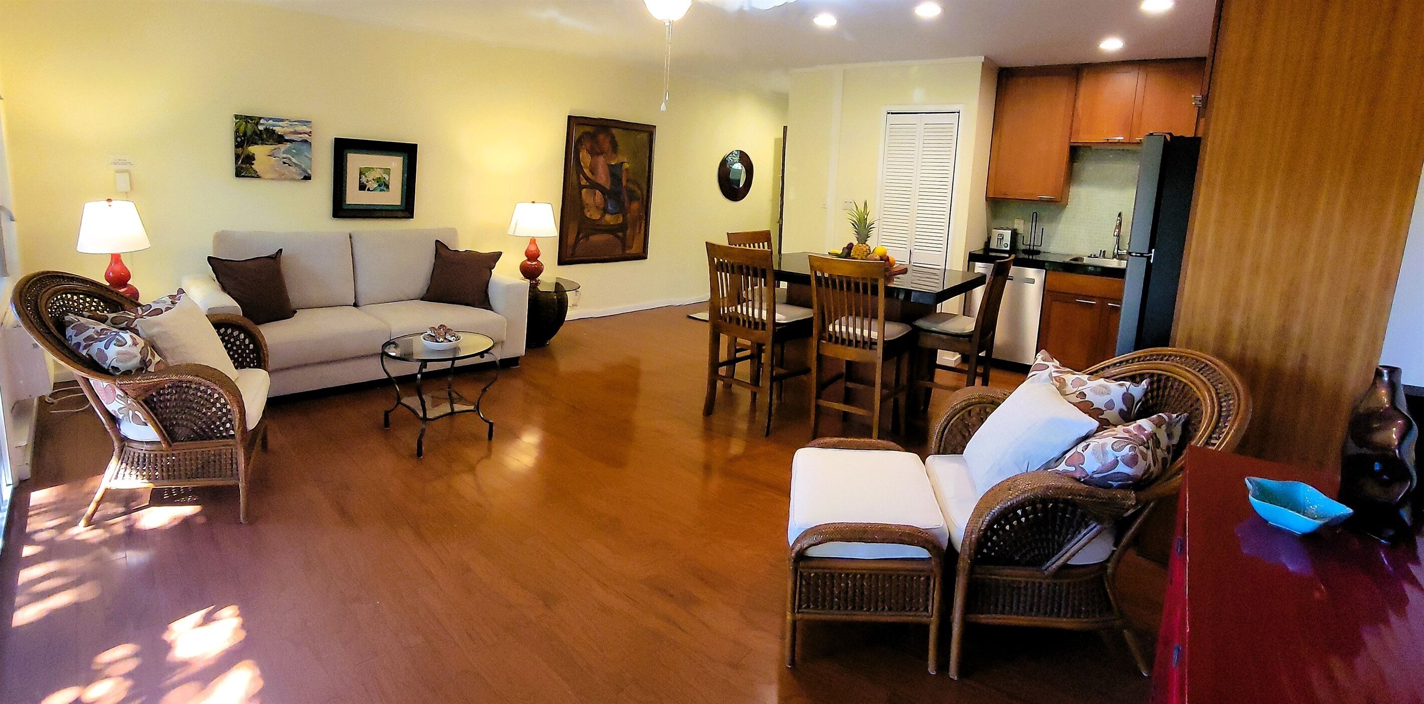 Smart TV, DVD player, books