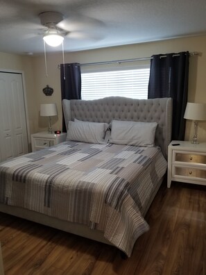 4 bedrooms, iron/ironing board, free WiFi, bed sheets