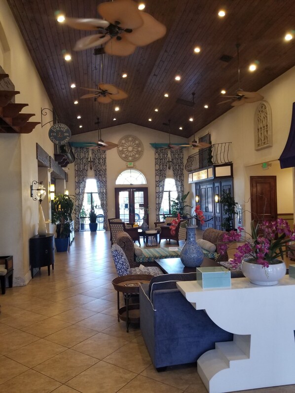 Interior - Paradise Palms Resort - Florida Life (Kissimmee)