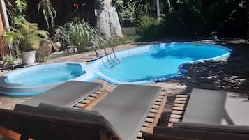 Piscine extérieure