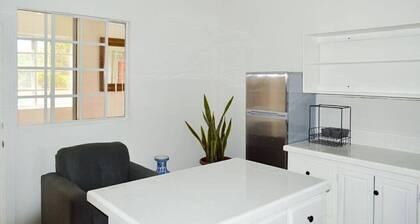 Samuels Executive Apartment