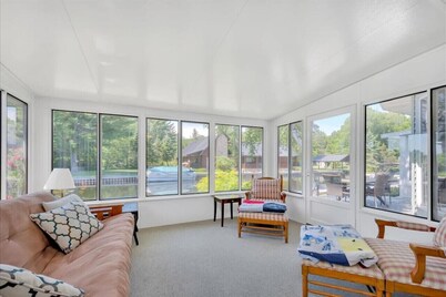 Houghton Lake Getaway w/ Pontoon