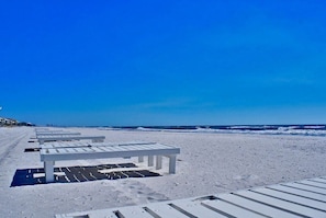 In Strandnähe, Liegestühle