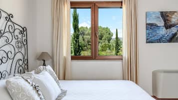 5 chambres, fer et planche à repasser, Wi-Fi gratuit, draps fournis