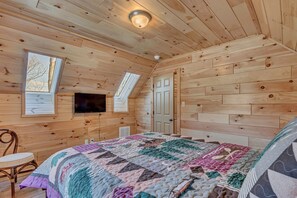 2 bedrooms, WiFi (free), bed sheets