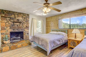 5 habitaciones, tabla de planchar con plancha y wifi gratis