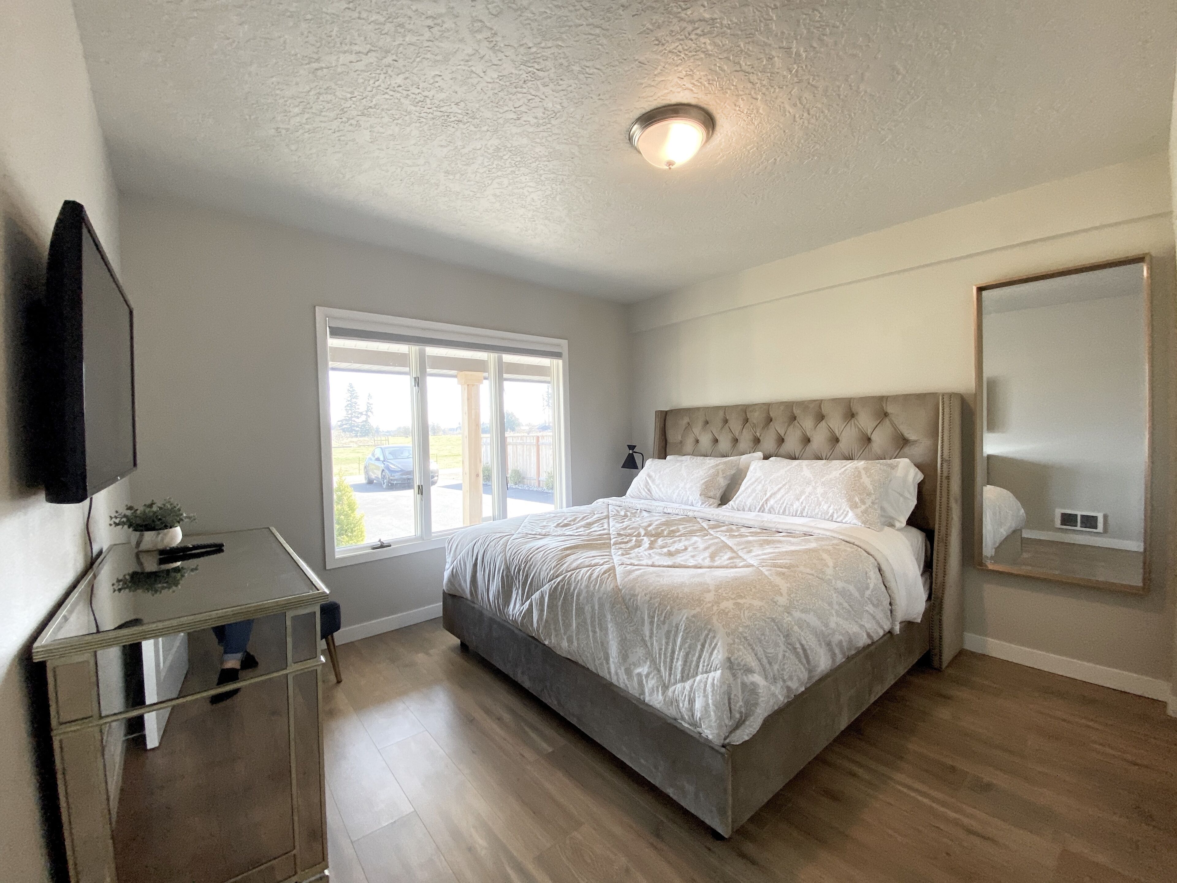 3 slaapkamers, een bureau, een strijkplank/strijkijzer, gratis wifi