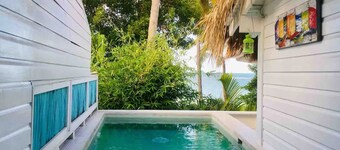 BEACH FRONT 3 Bedroom Villa with private Pool Sleeps 7