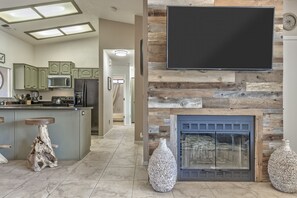 Luxury House | Television - Luxurious Home with Red Rock Views (Sedona)