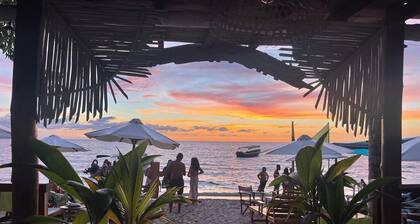 CABAĂA MĂO MĂO BEACH CLUB