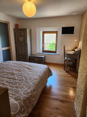 2 bedrooms, Internet - Chez la Lise - TANCON (TANCON)