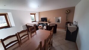 Dining - Chez la Lise - TANCON (TANCON)