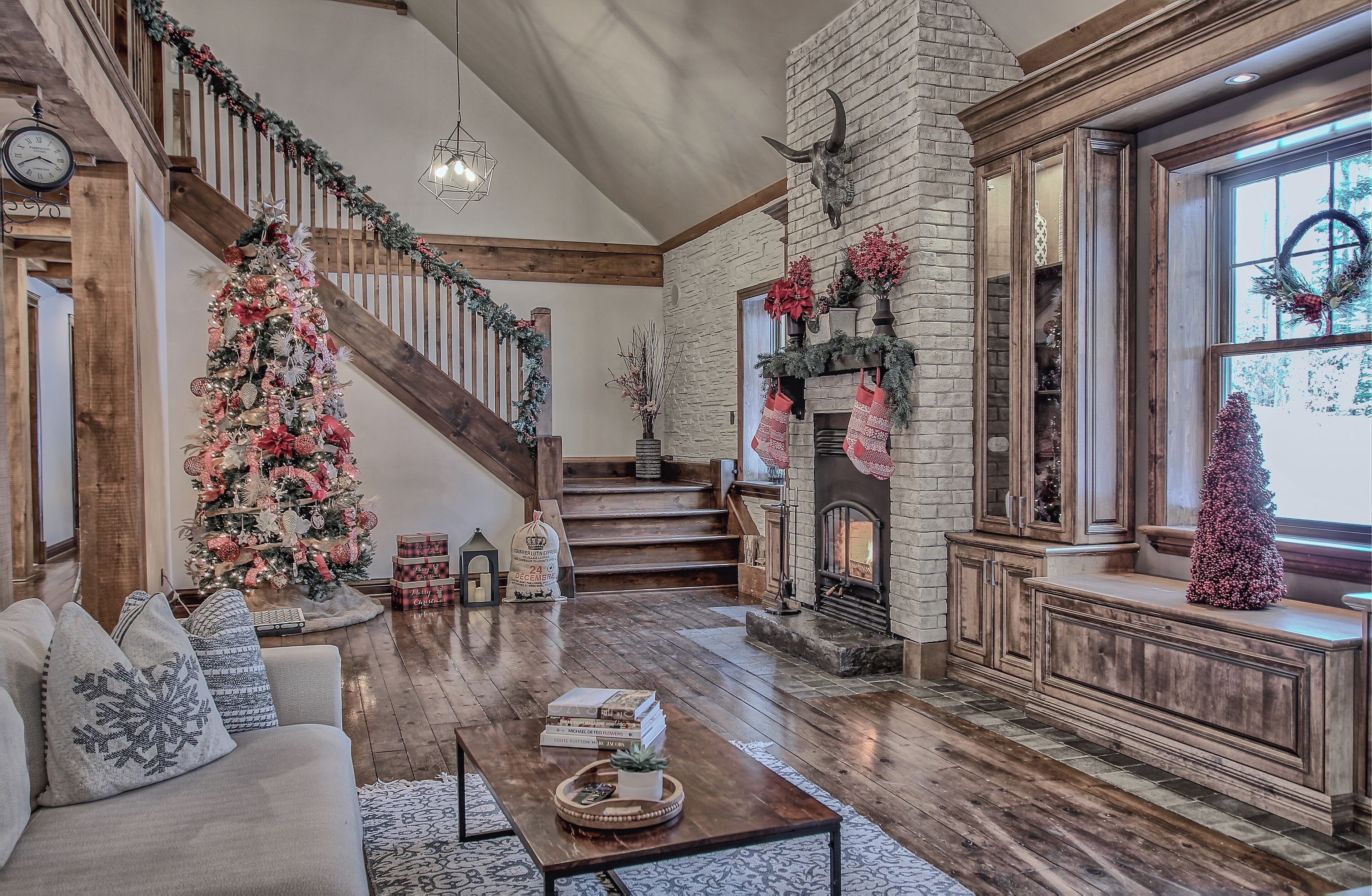 Smart-tv, pejs, videospil, bordfodbold