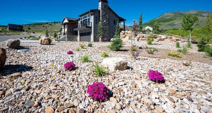 Private Powder Mountain | Desk | Hot Tub | Mt View