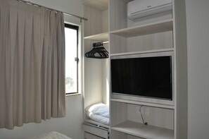 Apartment, 2 Bedrooms | Premium bedding, bed sheets - Golden Dolphin Supreme - Achei Férias (Caldas Novas)