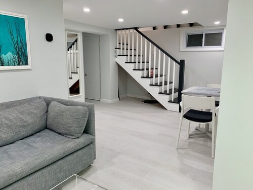 Modern Basement Suite w/ Private Entrance in Quiet Tree-Filled Neighborhood