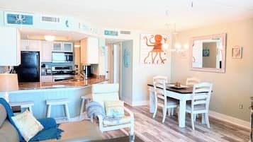 智能電視、書籍