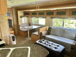 Interior - Walking distance to Mercer University (Macon)