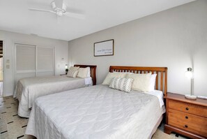 3 bedrooms, desk, iron/ironing board, travel cot