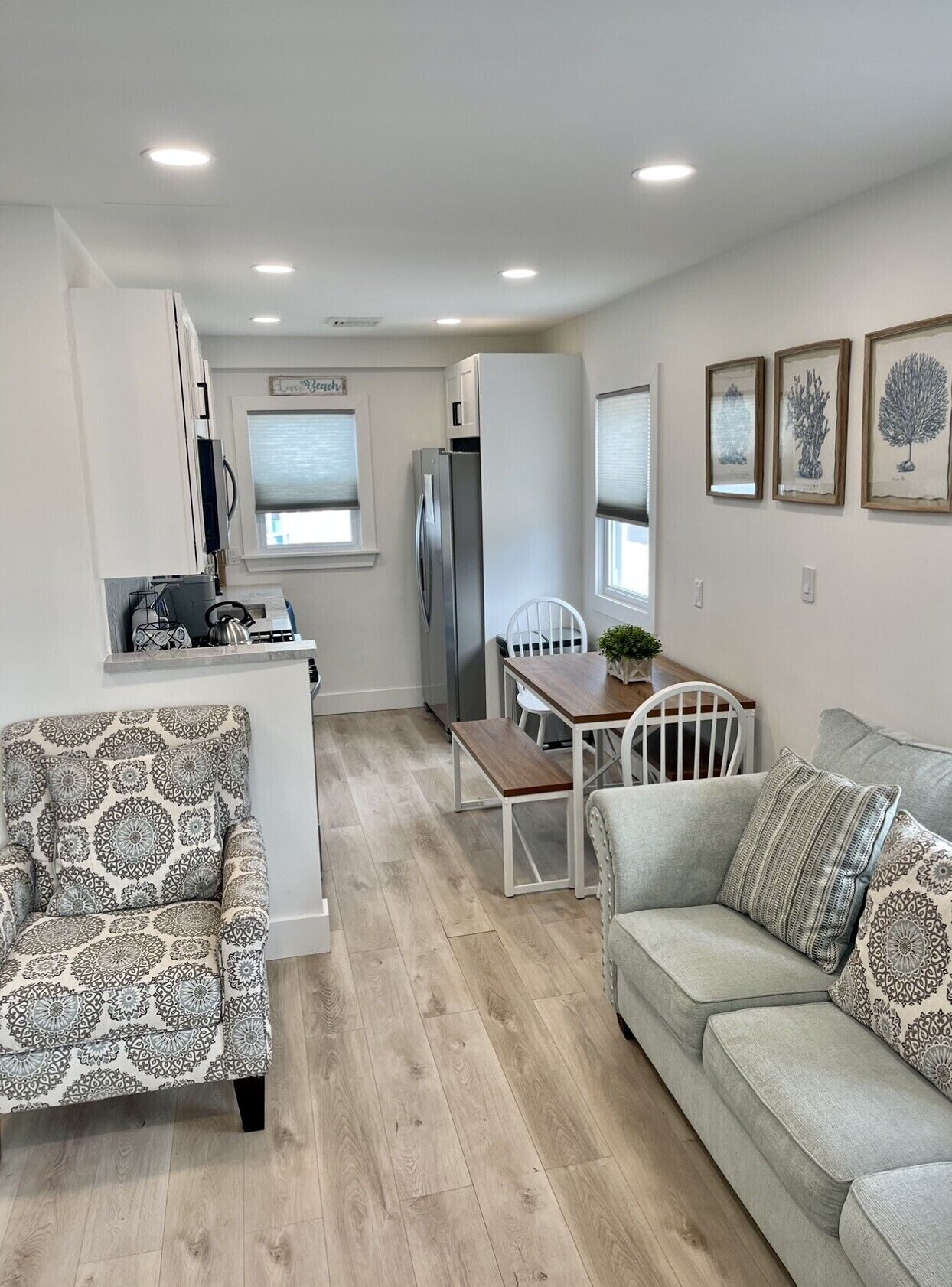 Cozy Home in Wildwood Crest! 1.5 Blocks to Beach and close to Diamond Beach
