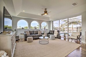 TV, table football - Heated Pool/Spa & Dock: Apollo Beach Home on Canal (Apollo Beach)