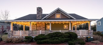 MarinaResort/2SpaciousLivingRoom/gameRMBar/